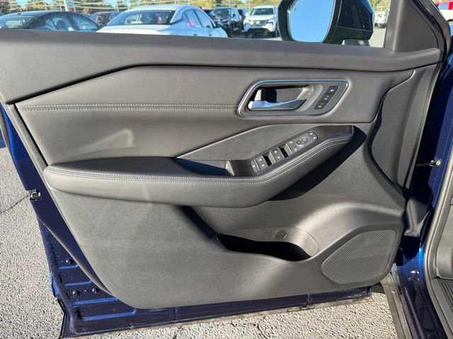 New 2026 Nissan Rogue Platinum w/ Platinum Premium Package image 10