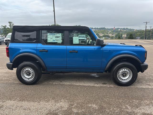 New 2025 Ford Bronco 4-Door image 5