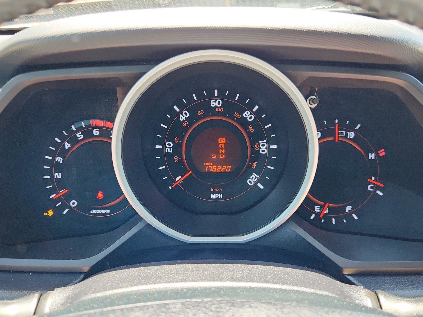 Used 2012 Toyota 4Runner Limited AWD/4WD image 22