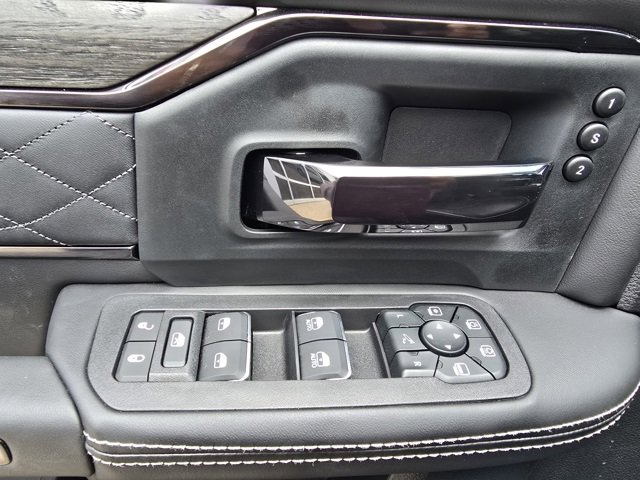 New 2026 RAM 3500 Limited image 24
