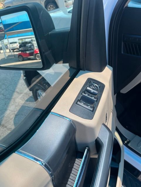 Used 2015 Ford F150 XLT w/ Equipment Group 302A Luxury RWD image 13