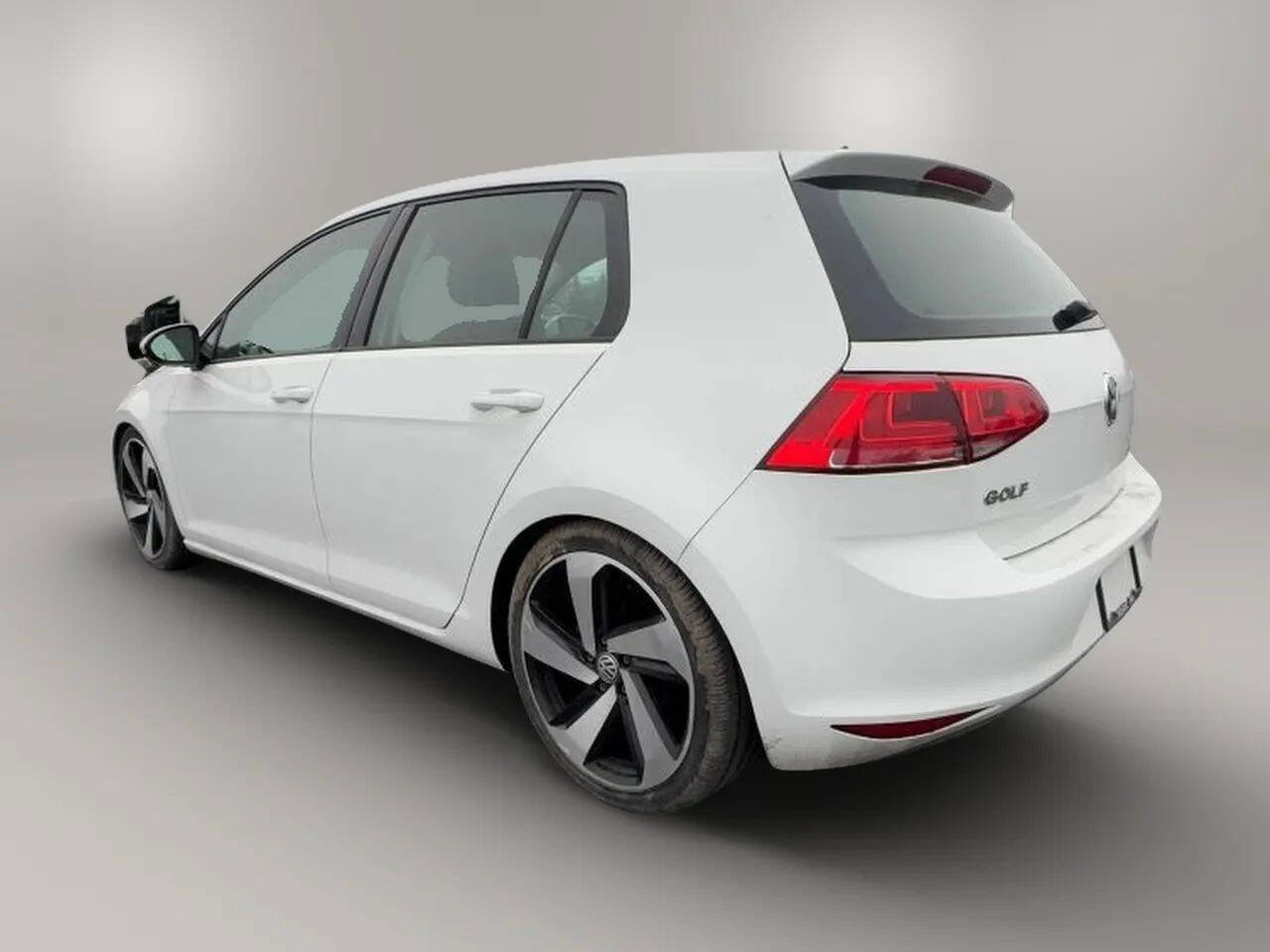 Used 2015 Volkswagen Golf TDI SEL w/ Lighting Package (SEL) image 5