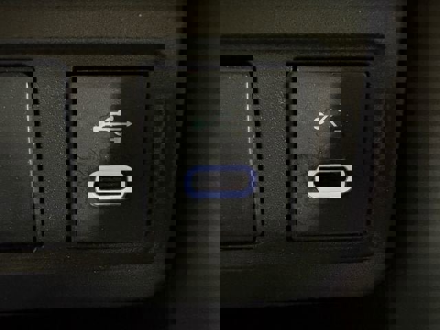 Certified 2023 Toyota Corolla Cross L image 13