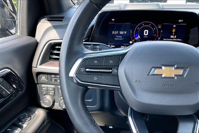 Used 2025 Chevrolet Tahoe LT AWD/4WD image 11