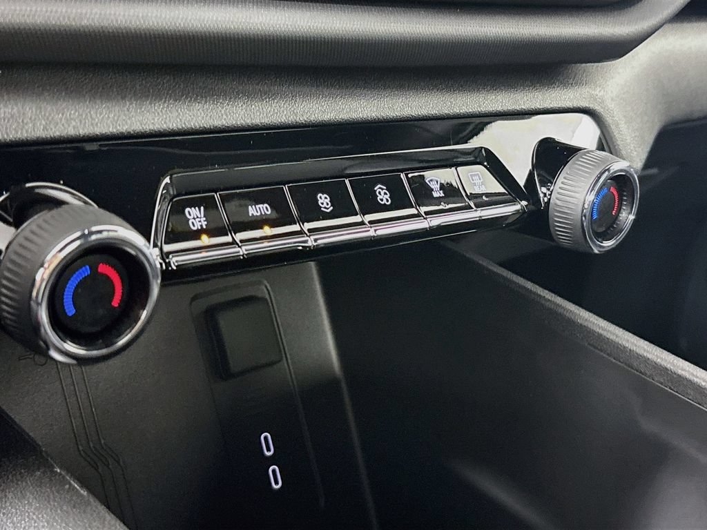 Certified 2026 Chevrolet Silverado EV W/T AWD/4WD image 19