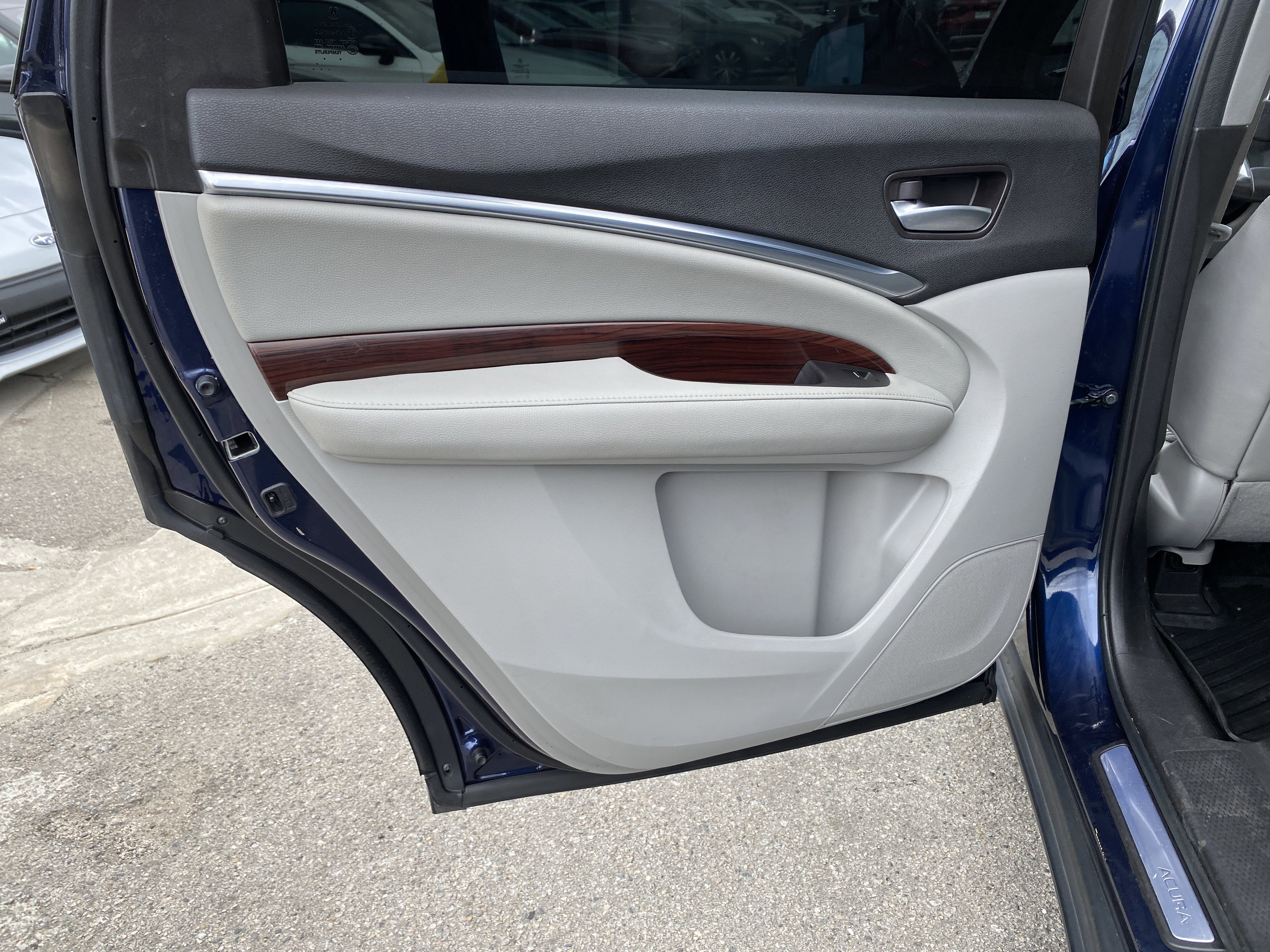 Used 2016 Acura MDX SH-AWD w/ Technology Package image 19