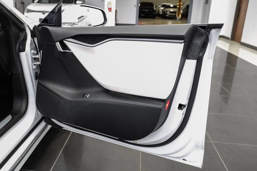 Used 2019 Tesla Model S Long Range AWD/4WD image 41
