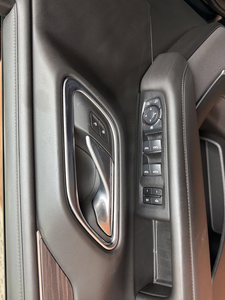 Used 2024 Chevrolet Tahoe LT AWD/4WD image 24