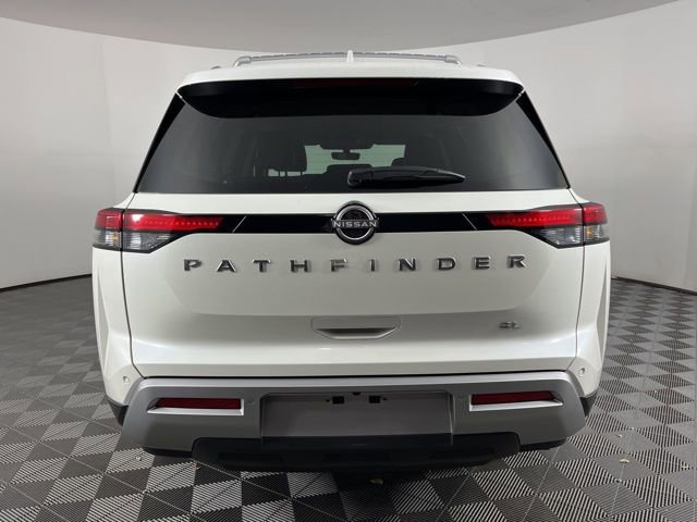 Used 2024 Nissan Pathfinder SL image 8