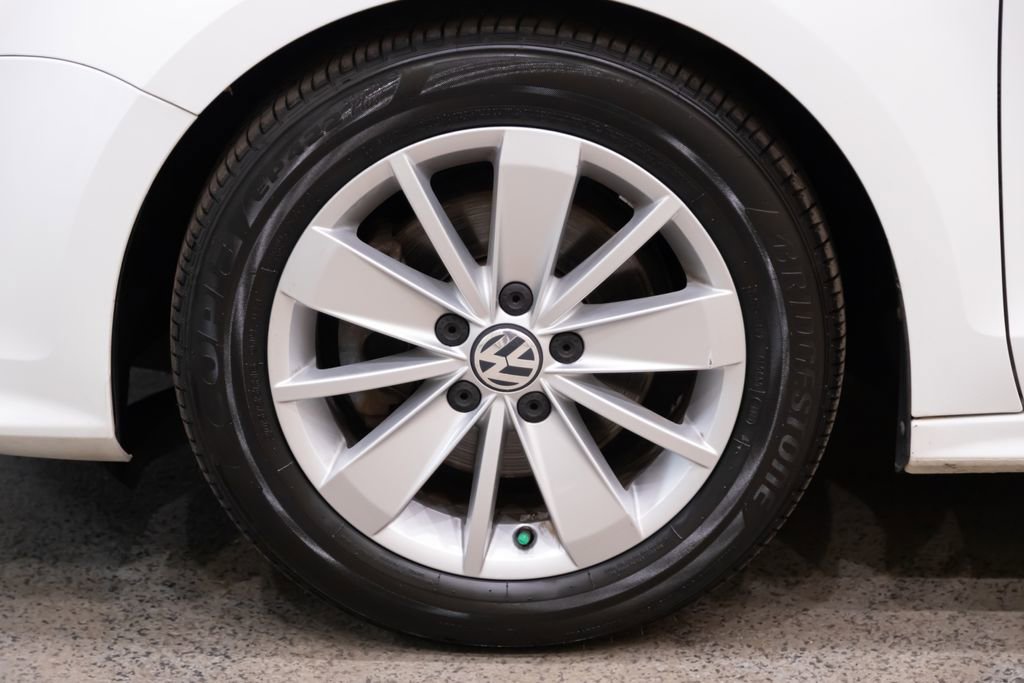 Used 2016 Volkswagen Jetta SE image 7