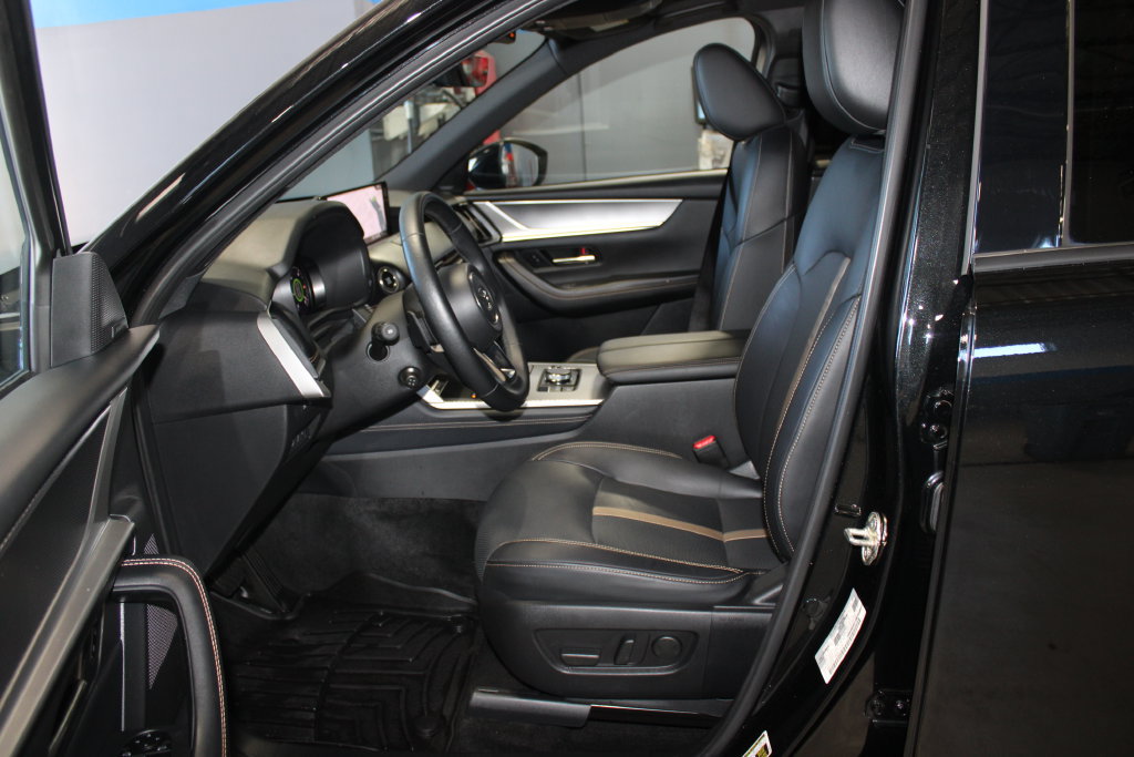 Used 2025 MAZDA CX-70 3.3 Turbo S w/ Premium Package AWD/4WD image 8