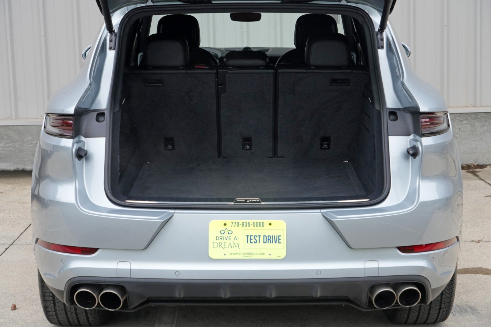 Used 2025 Porsche Cayenne S AWD/4WD image 10