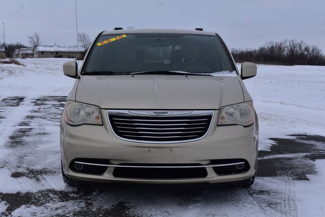 Used 2011 Chrysler Town & Country Touring w/ Entertainment Group #1 image 4