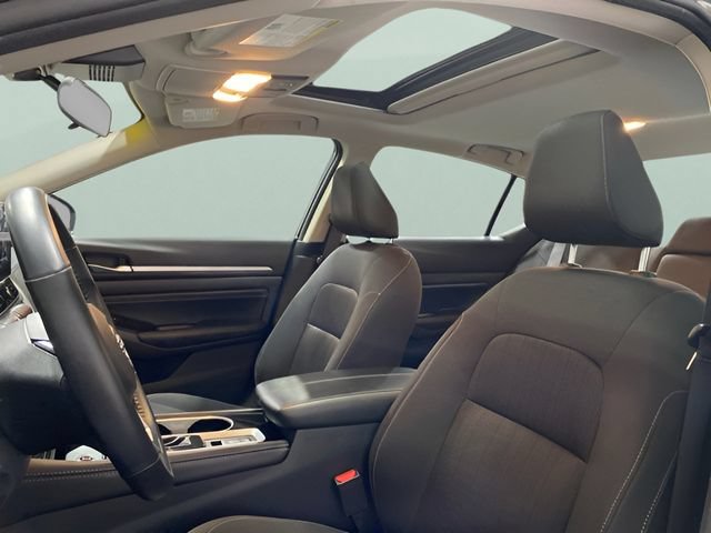 Certified 2023 Nissan Altima 2.5 SV w/ SV Premium Package AWD/4WD image 22