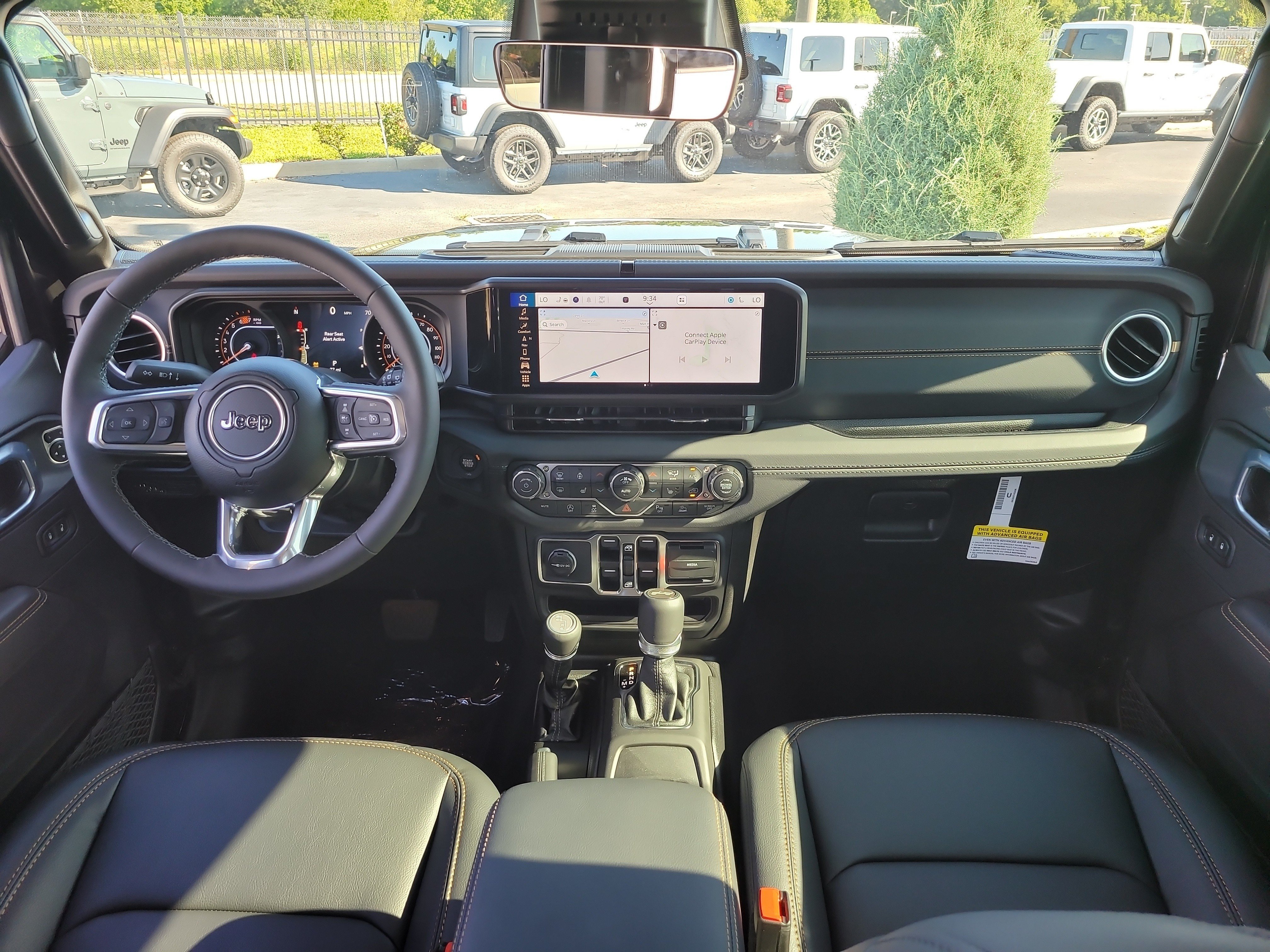 New 2026 Jeep Wrangler Unlimited Sahara AWD/4WD image 10