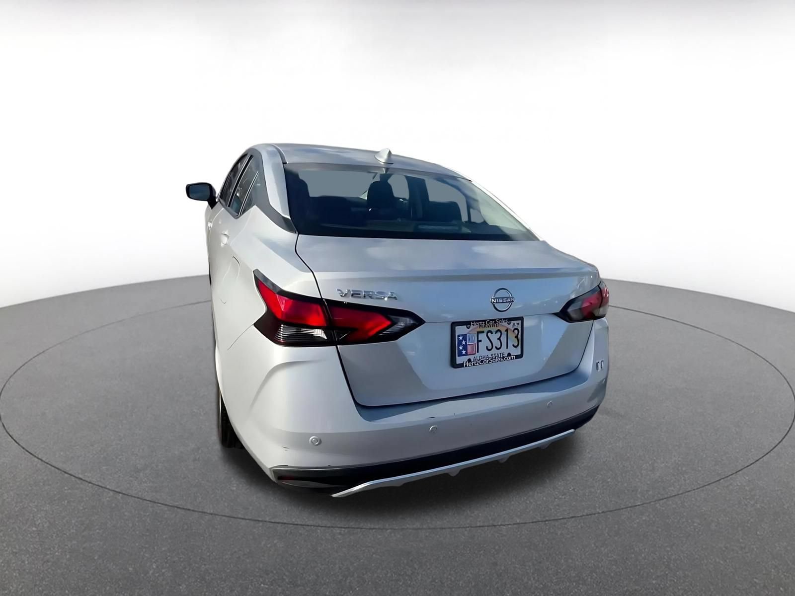 Used 2025 Nissan Versa SV FWD image 10