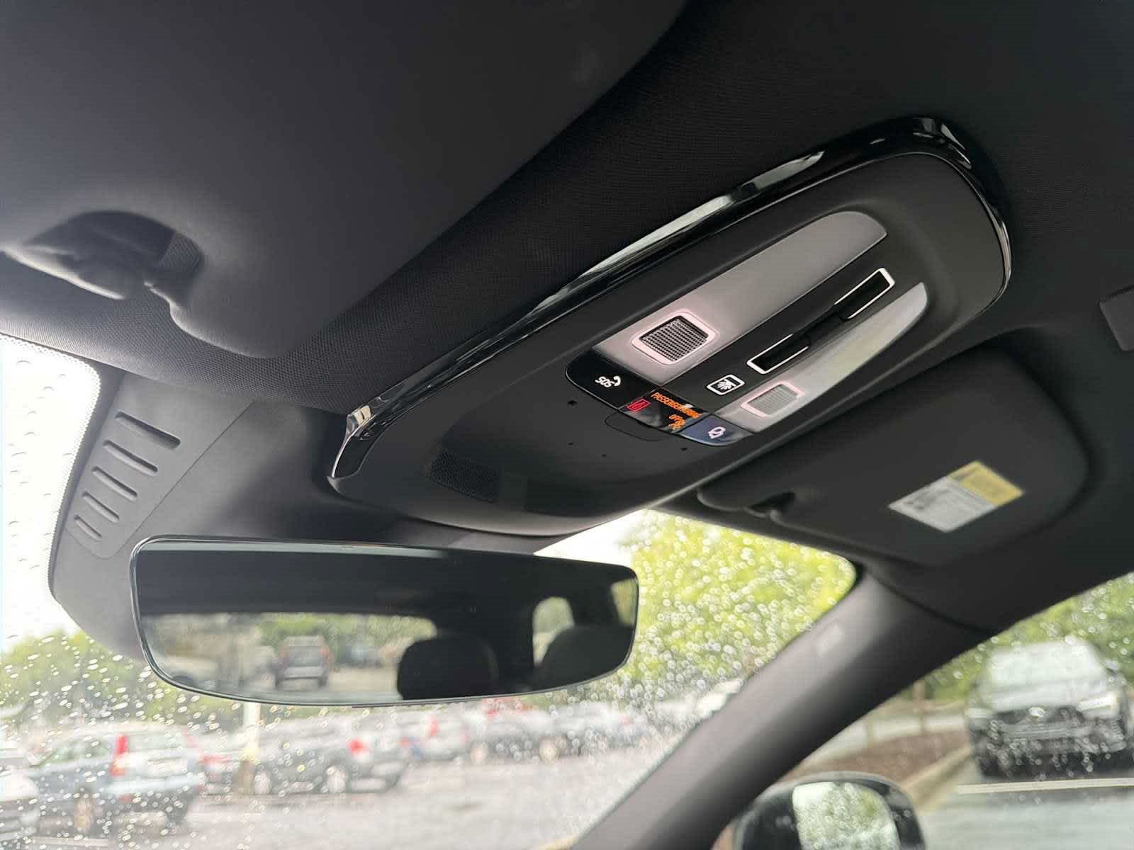 Used 2023 Volvo XC60 B5 Ultimate w/ Climate Package FWD image 34
