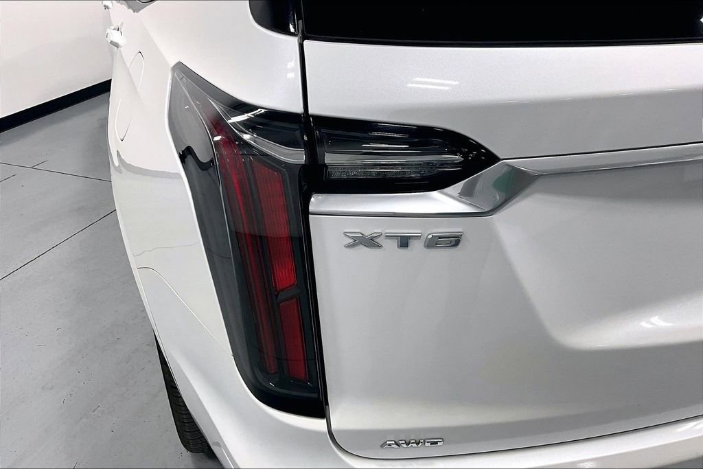 Used 2021 Cadillac XT6 Sport w/ Platinum Package AWD/4WD image 32