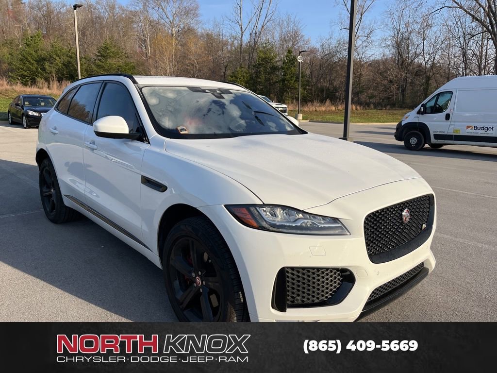 Used 2017 Jaguar F-PACE S image 2