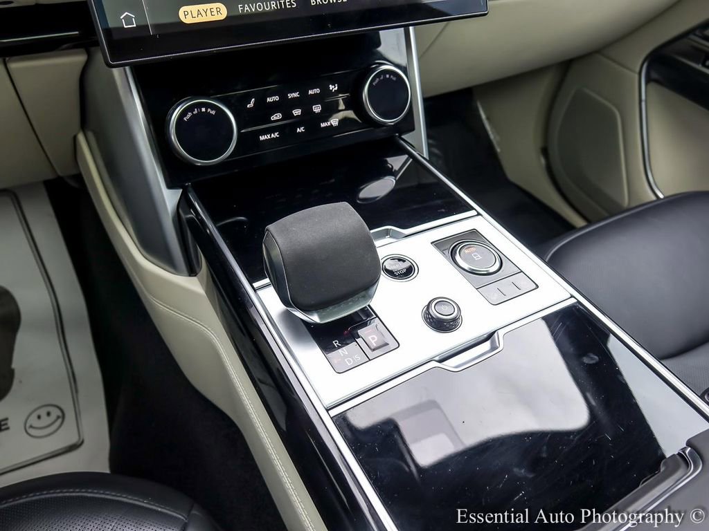 Used 2023 Land Rover Range Rover Long Wheelbase SE image 21