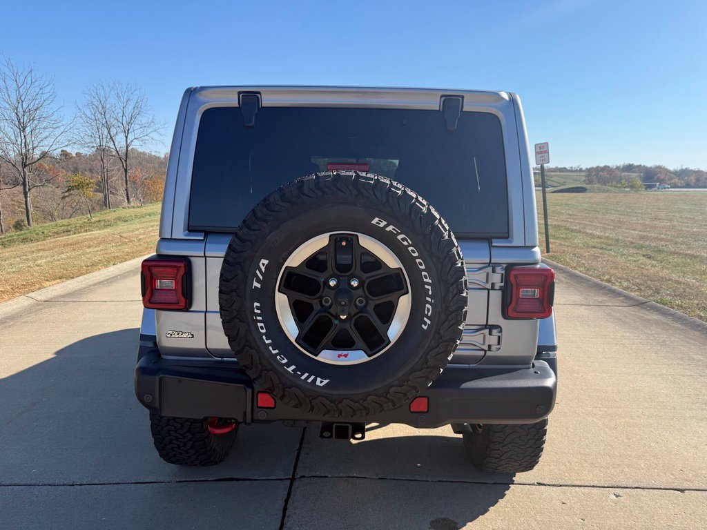 Used 2018 Jeep Wrangler Unlimited Rubicon w/ Dual Top Group AWD/4WD image 4