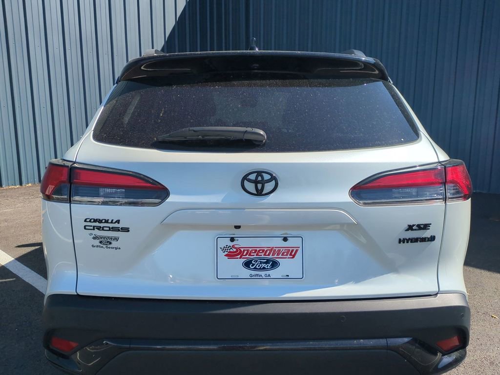 Used 2024 Toyota Corolla Cross XSE w/ Convenience Package image 7