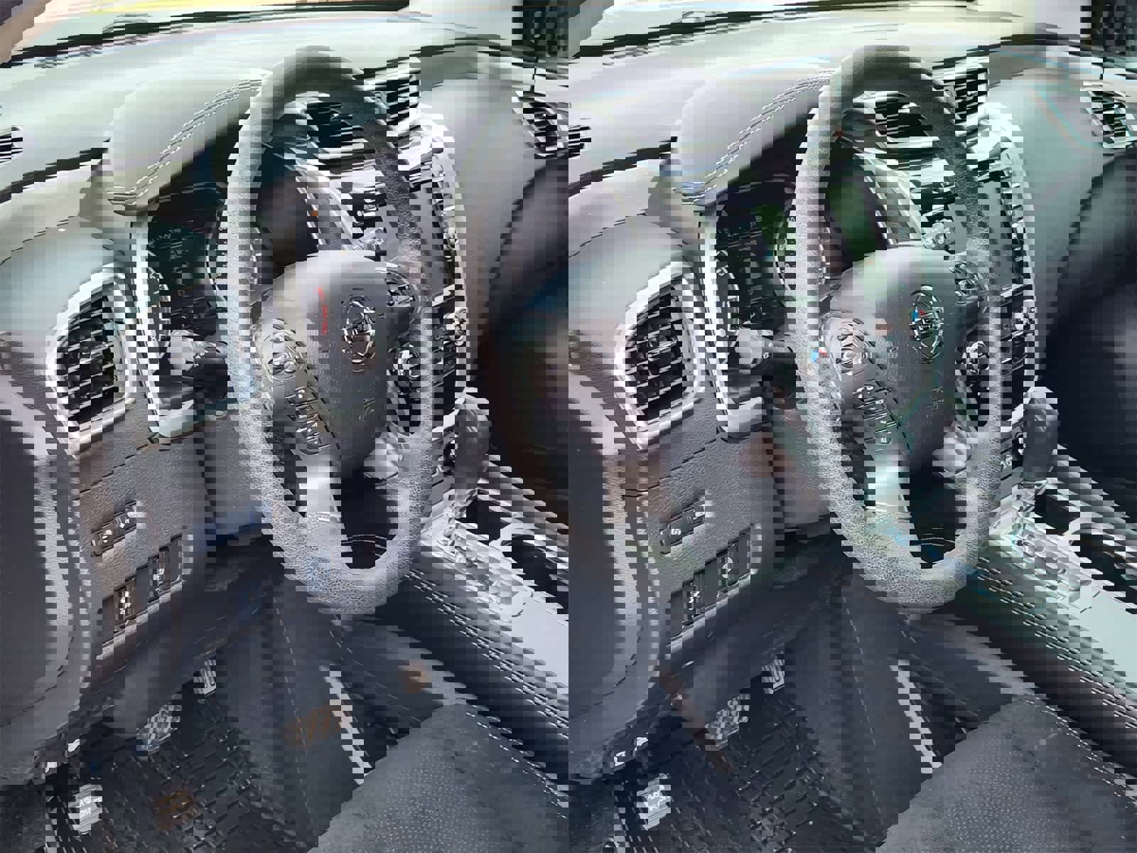 Used 2021 Nissan Murano S image 2