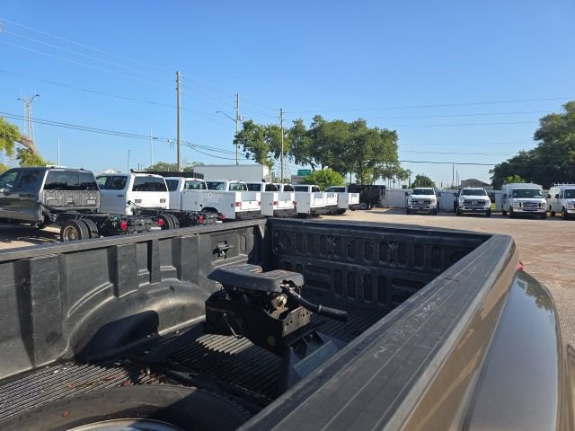 Used 2017 Ford F350 XLT w/ XLT Value Package RWD image 8