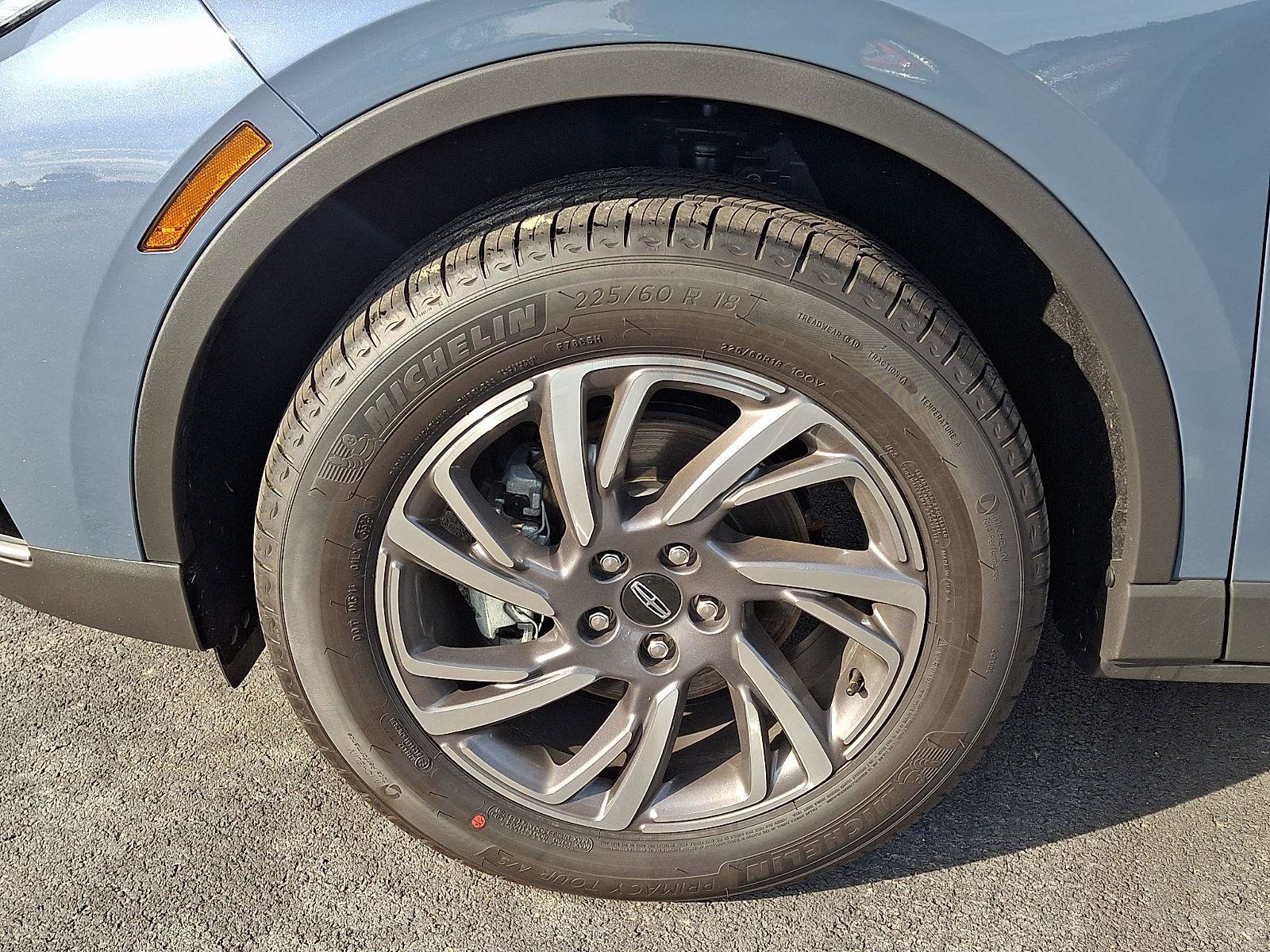 New 2026 Lincoln Corsair Premiere image 6