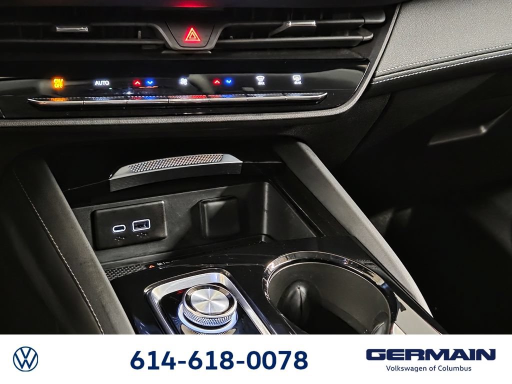 Used 2025 Buick Envision Avenir AWD/4WD image 28