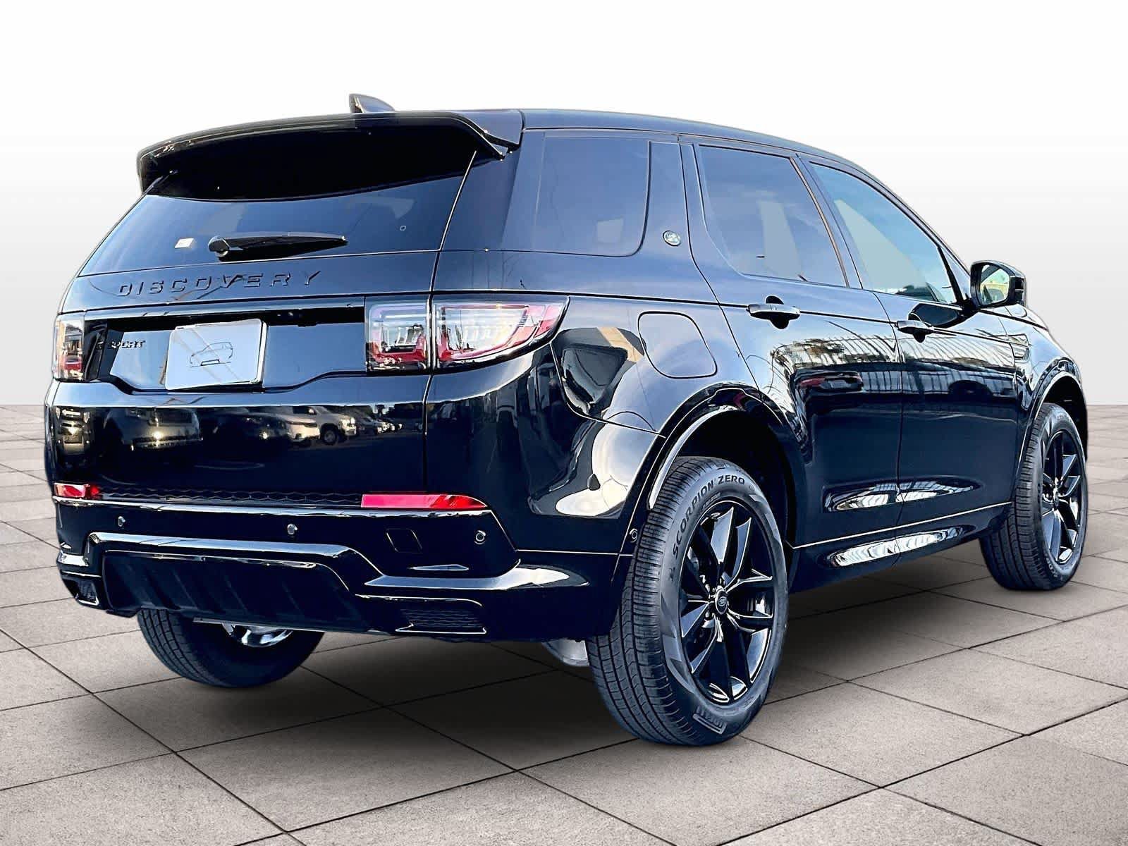New 2026 Land Rover Discovery Sport Landmark AWD/4WD image 4