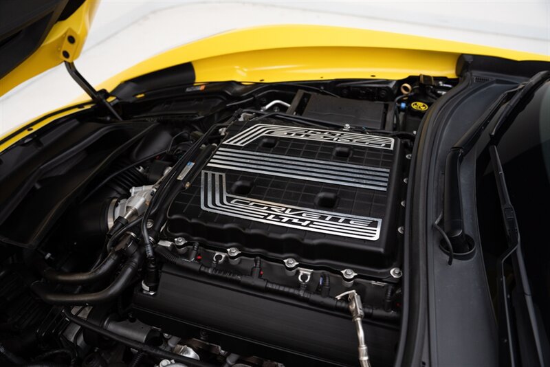 Used 2018 Chevrolet Corvette Z06 RWD image 72
