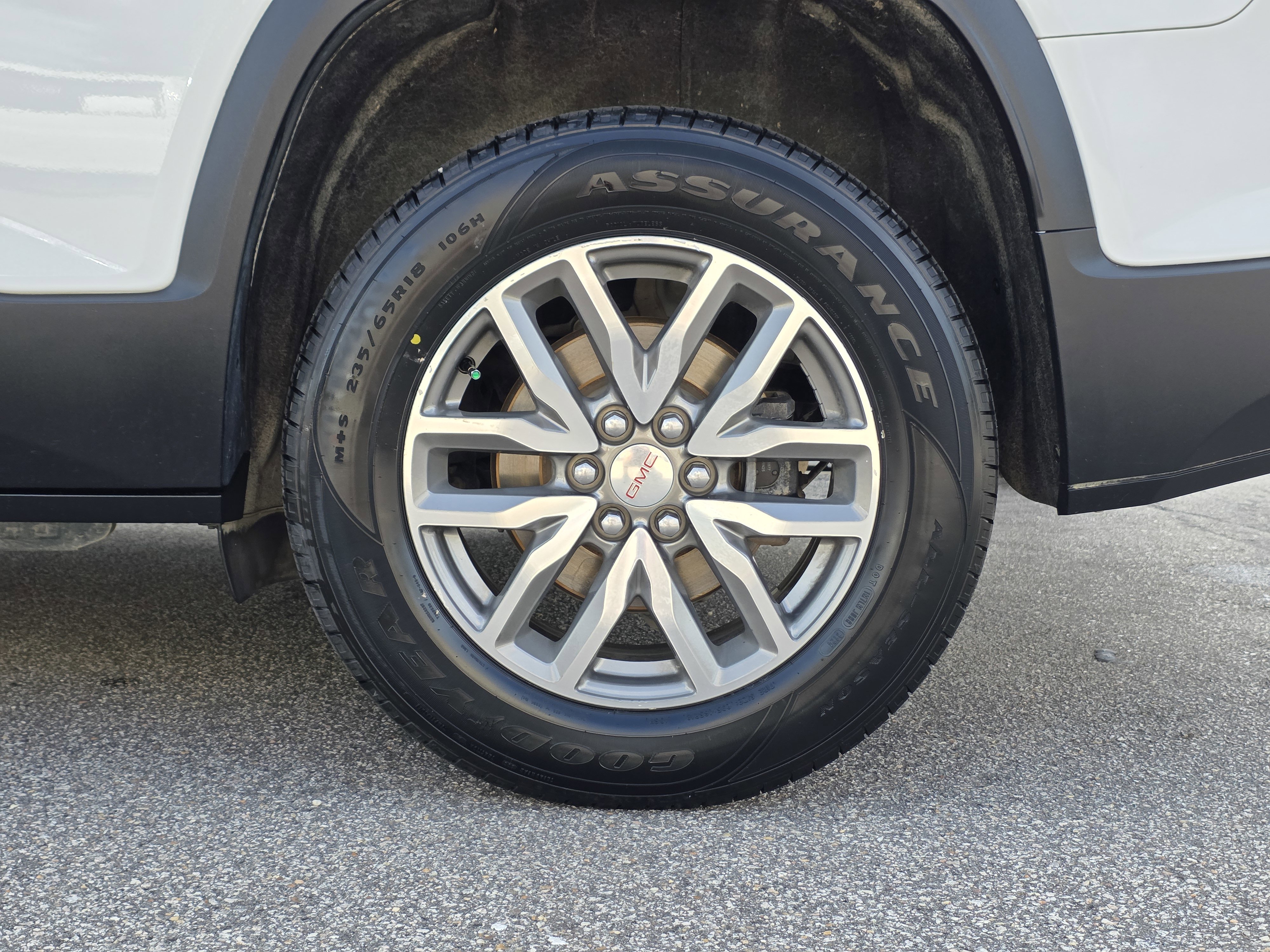 Used 2019 GMC Acadia SLE image 45