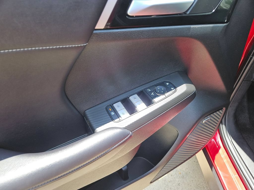 Used 2025 Mitsubishi Outlander SE FWD image 15