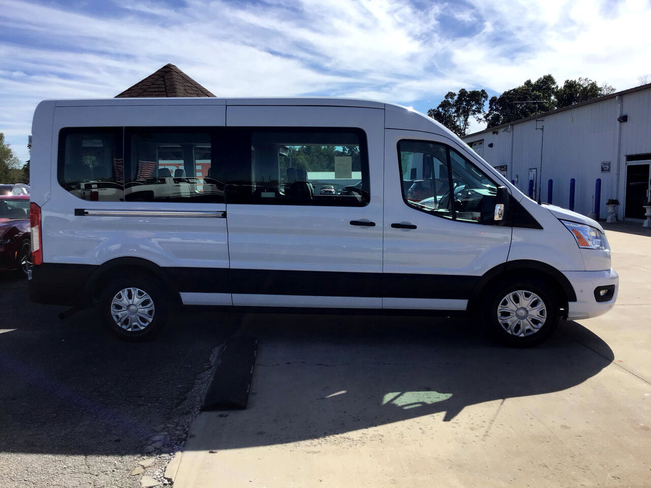 Used 2021 Ford Transit 350 XLT image 2