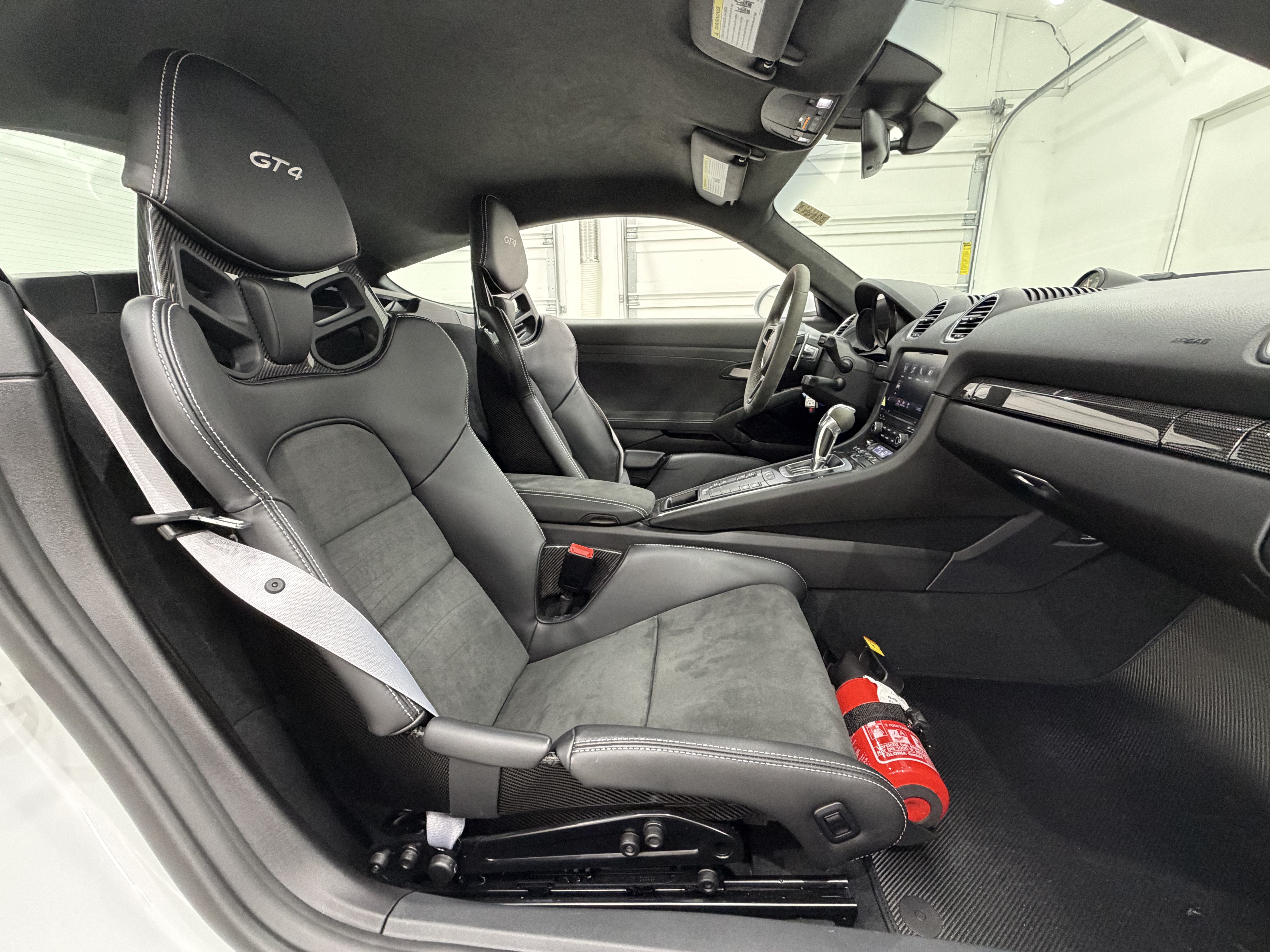 Certified 2022 Porsche 718 Cayman GT4 RWD image 21