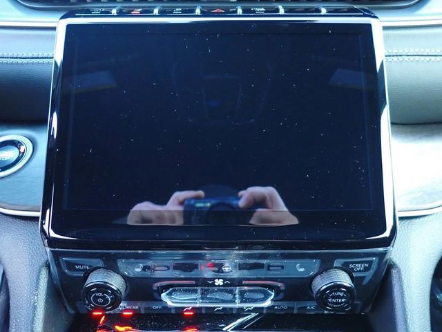 New 2025 Jeep Grand Cherokee Limited w/ Black Appearance Package image 21