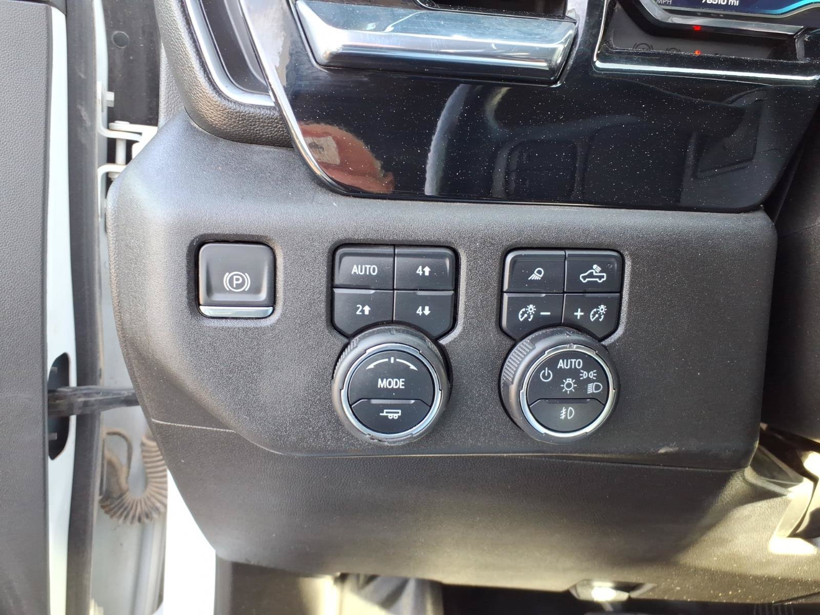 Used 2024 Chevrolet Silverado 3500 LT w/ Convenience Package AWD/4WD image 17