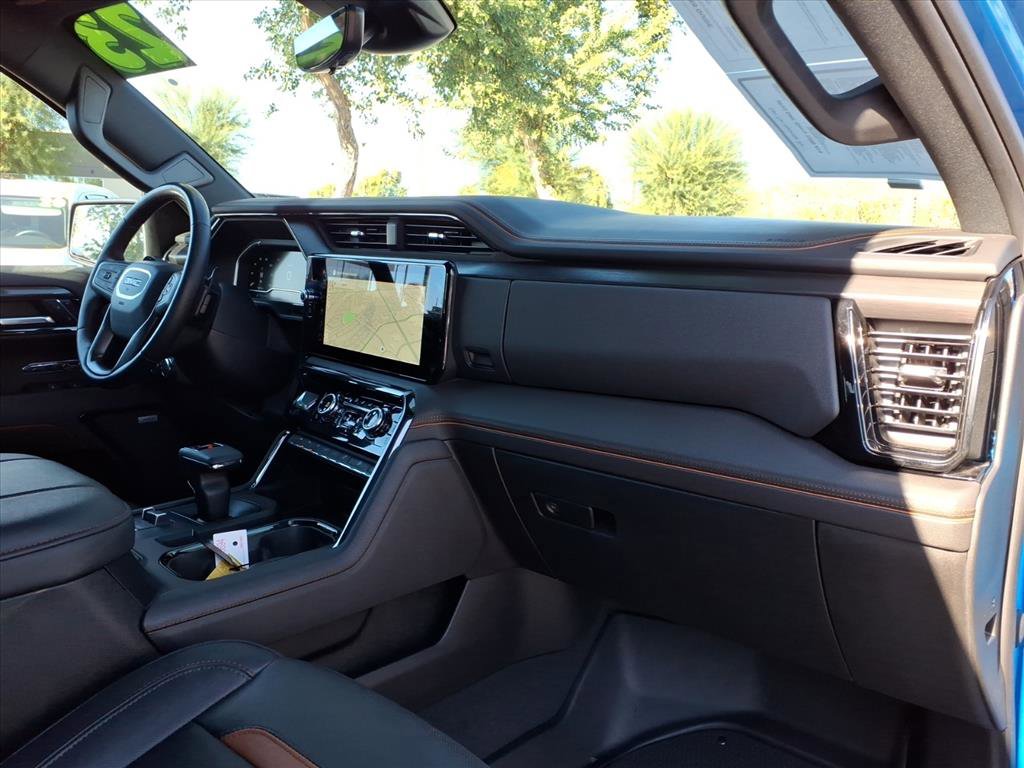 Used 2023 GMC Sierra 1500 AT4 w/ AT4 Premium Package image 11