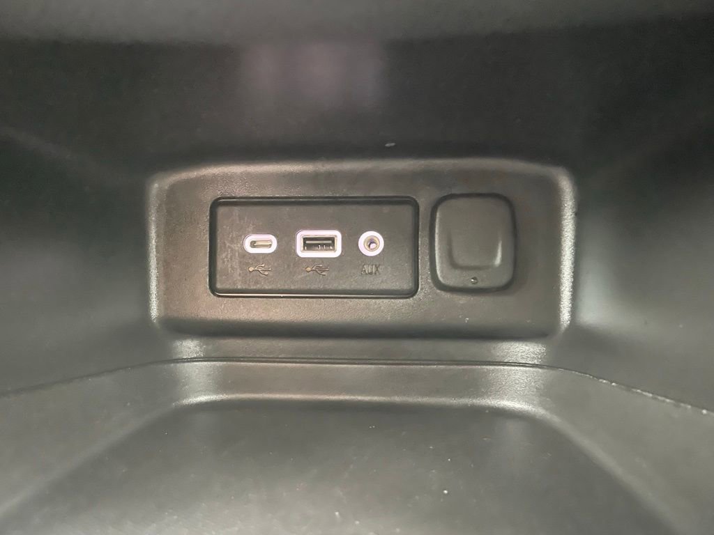 Certified 2023 Chevrolet Equinox LT image 32