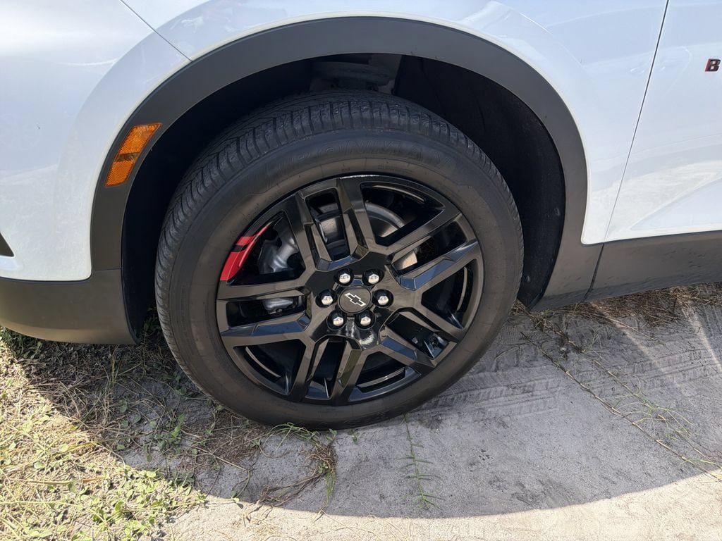 Used 2021 Chevrolet Blazer LT w/ Redline Edition FWD image 5