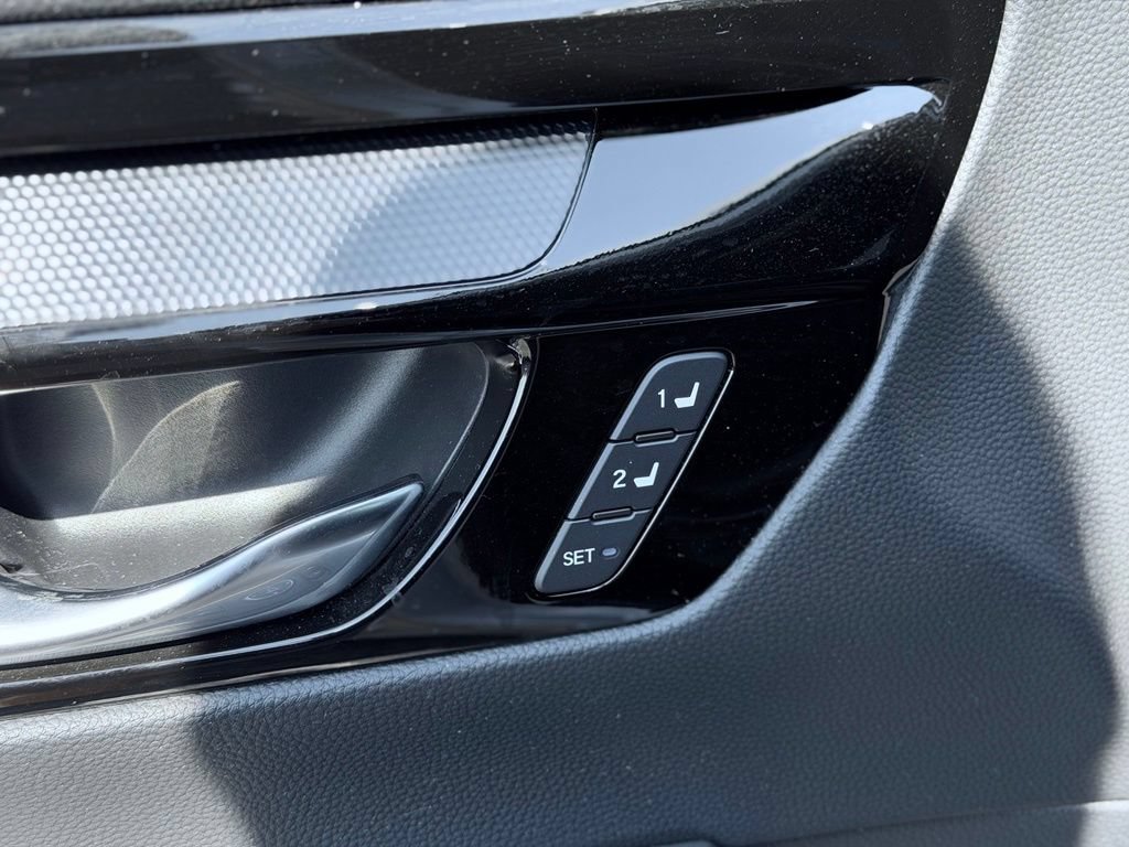 Used 2025 Honda CR-V Sport Touring image 15