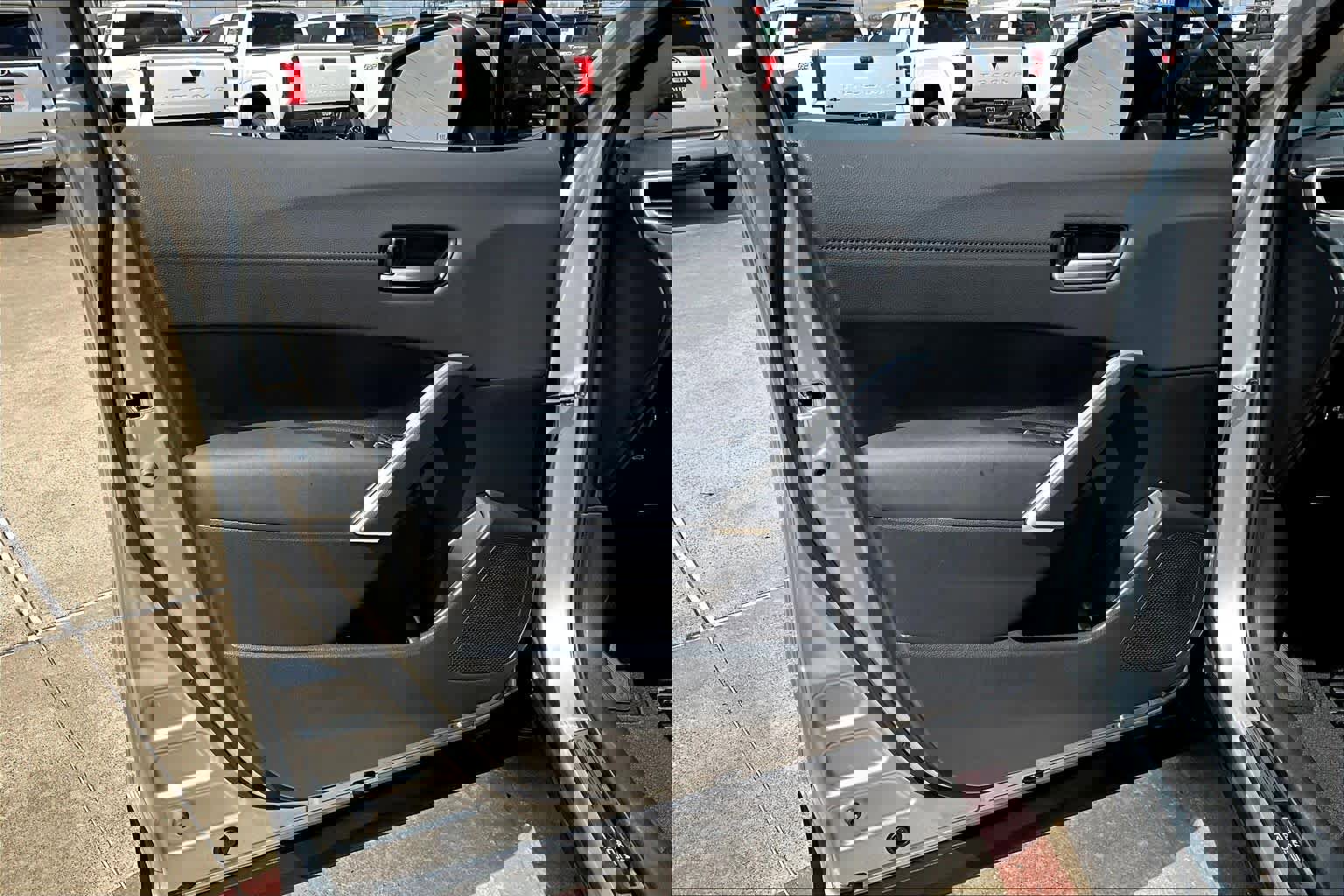 Used 2024 Toyota Corolla Cross XLE w/ Convenience Package image 22