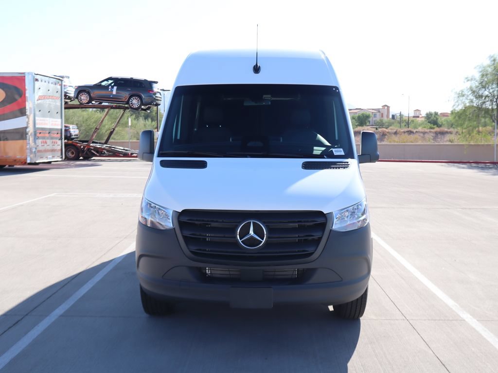 Used 2025 Mercedes-Benz Sprinter 2500 image 2