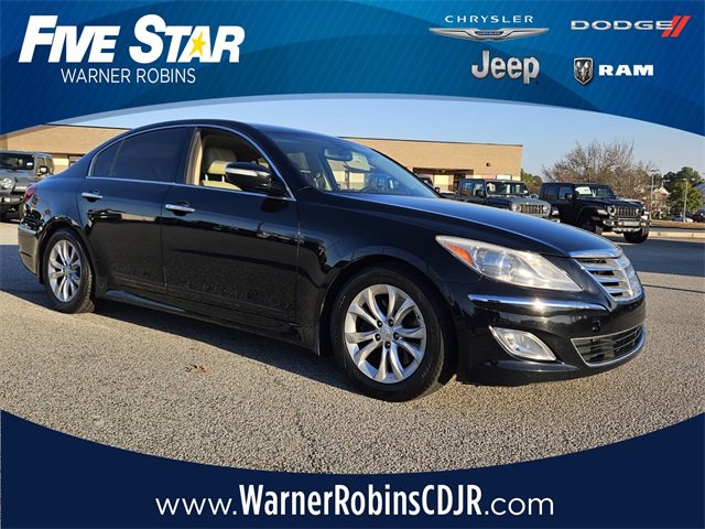 Used 2013 Hyundai Genesis 3.8 video 1