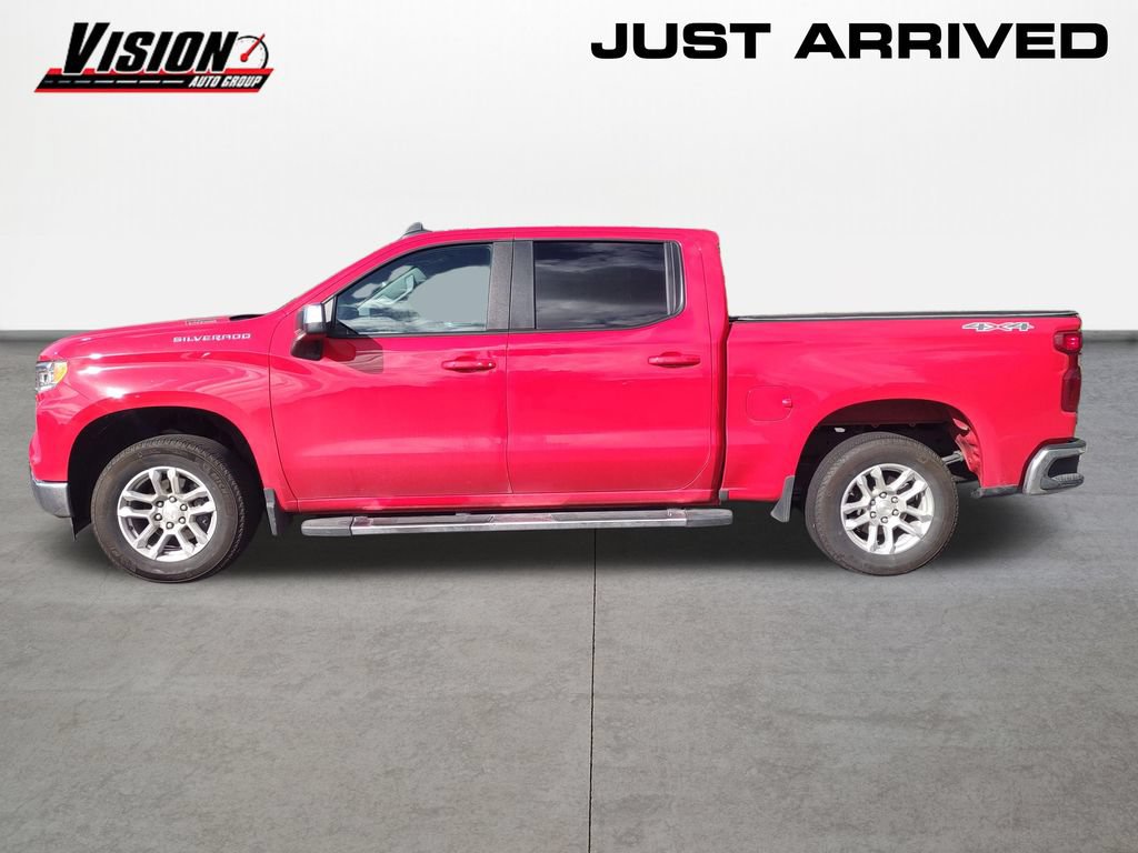 Used 2025 Chevrolet Silverado 1500 LT AWD/4WD image 2