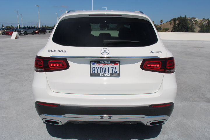 Used 2021 Mercedes-Benz GLC 300 4MATIC image 4
