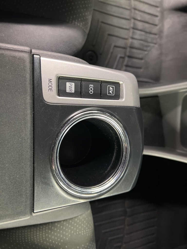 Used 2014 Toyota Prius V Three image 14