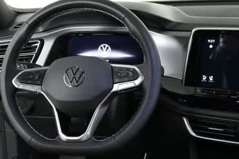 New 2026 Volkswagen Atlas Cross Sport SE FWD image 9