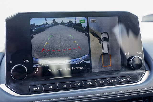 Used 2022 Nissan Rogue Platinum w/ Head-Up Display Package FWD image 28